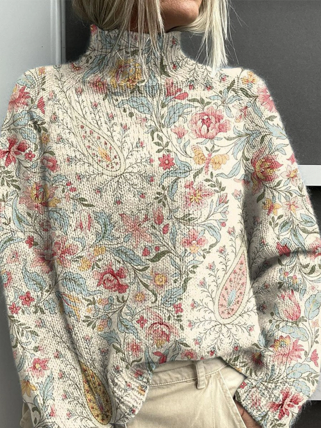 Vintage Rollkragenpullover mit Paisley-Blumenprint