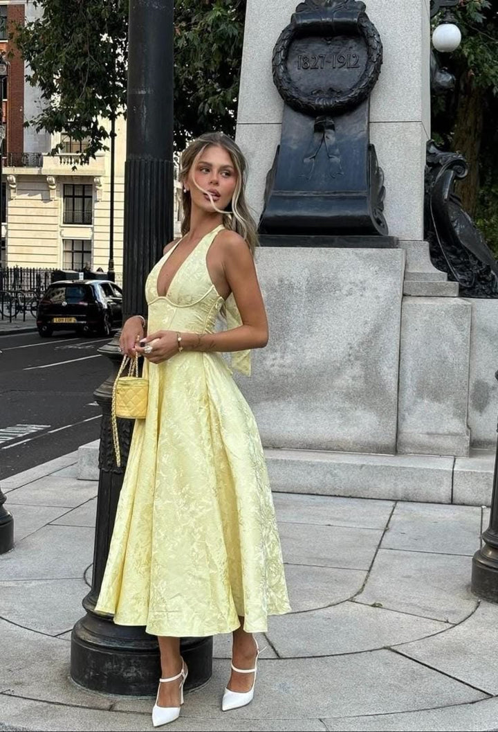 Esmeralda - Ärmelloses Neckholder-Midikleid