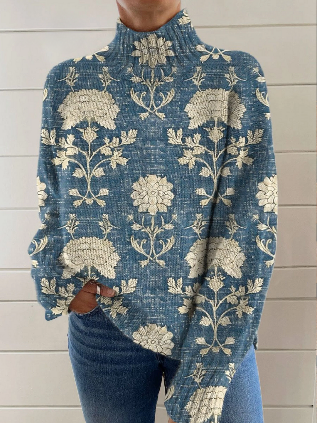 Rollkragenpullover mit floralem Vintage-Print