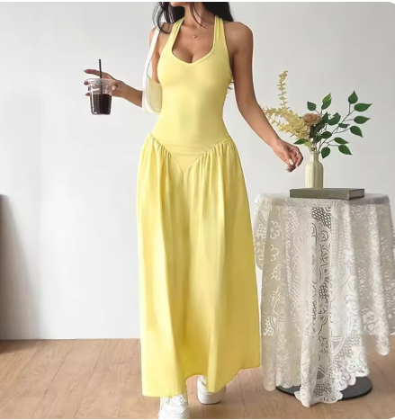 June – Gelbes Rückenfreies Maxikleid