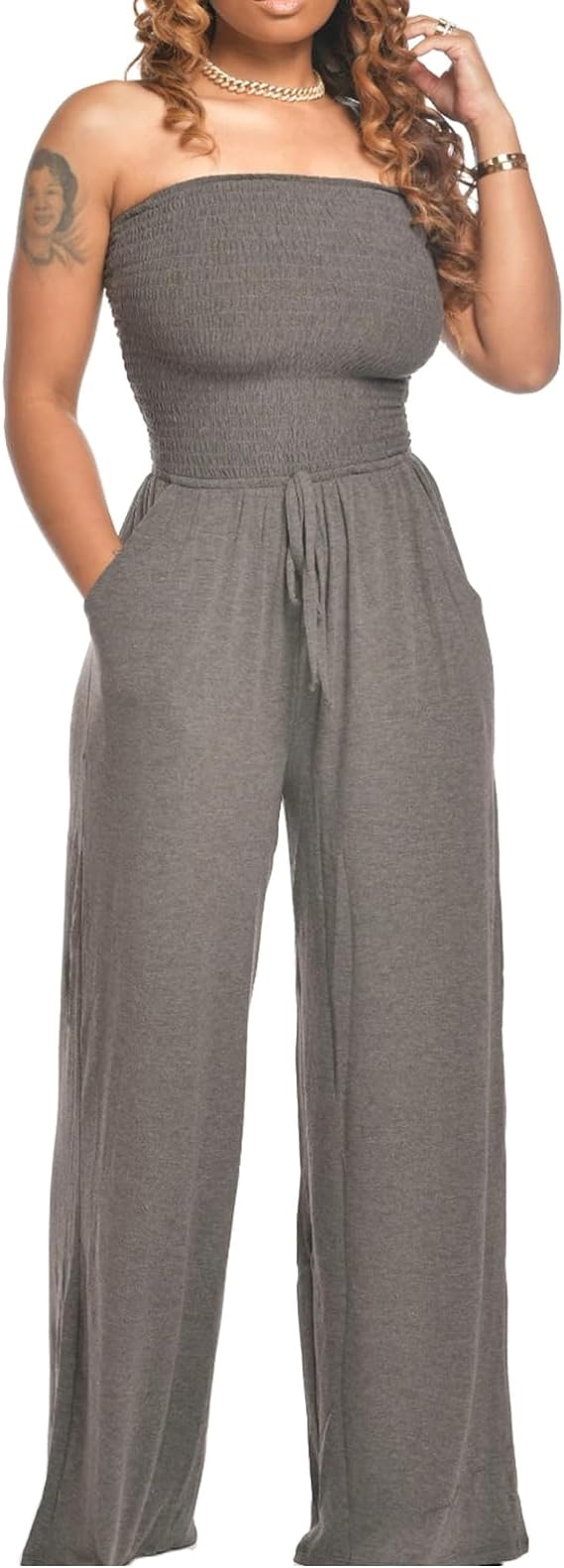 Lola - Schulterfreier Einfarbiger Gesmokter Jumpsuit