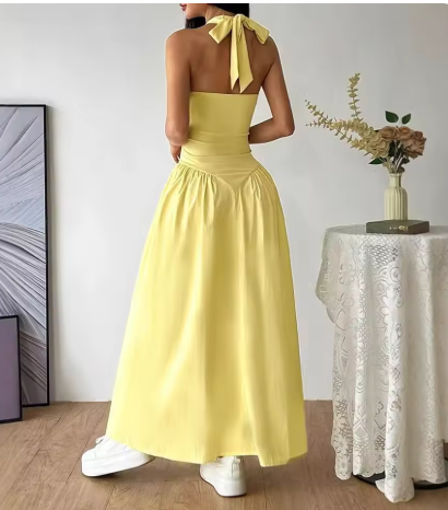 June – Gelbes Rückenfreies Maxikleid