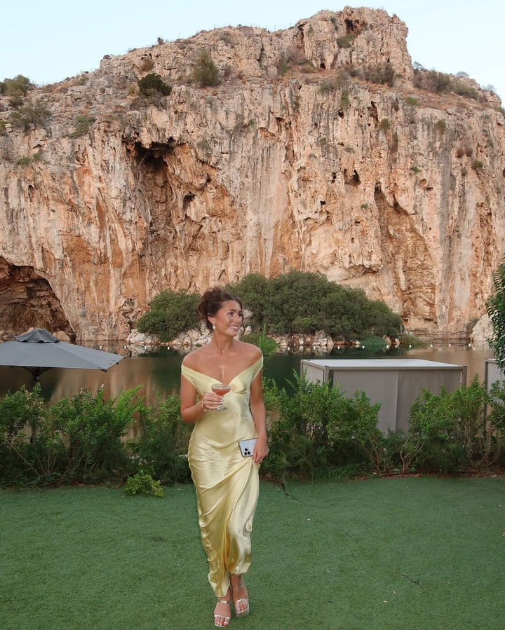 Emory - Rückenfreies Maxikleid aus Satin