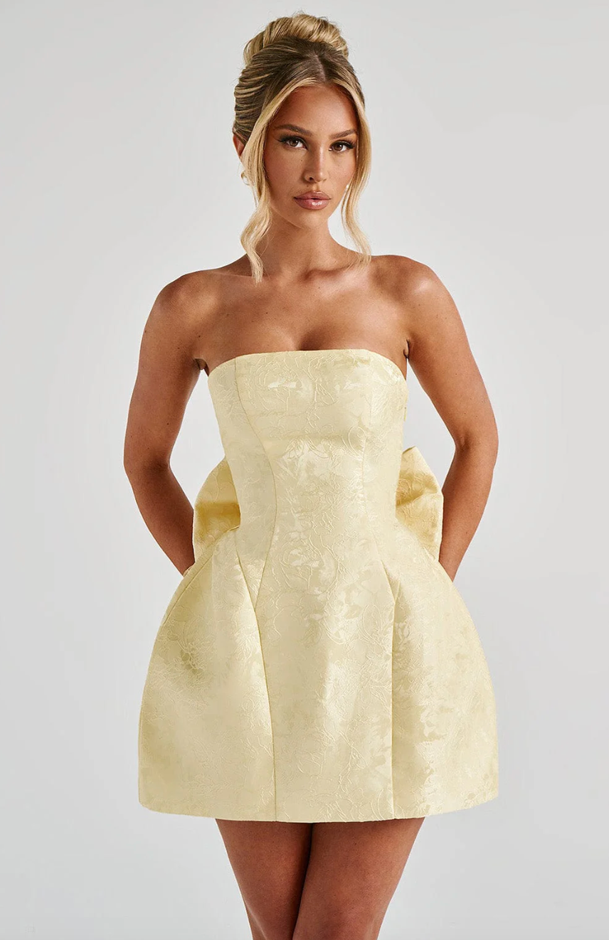 Avy – Atemberaubendes Minikleid mit Schleife