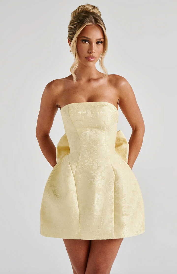 Avy – Atemberaubendes Minikleid mit Schleife
