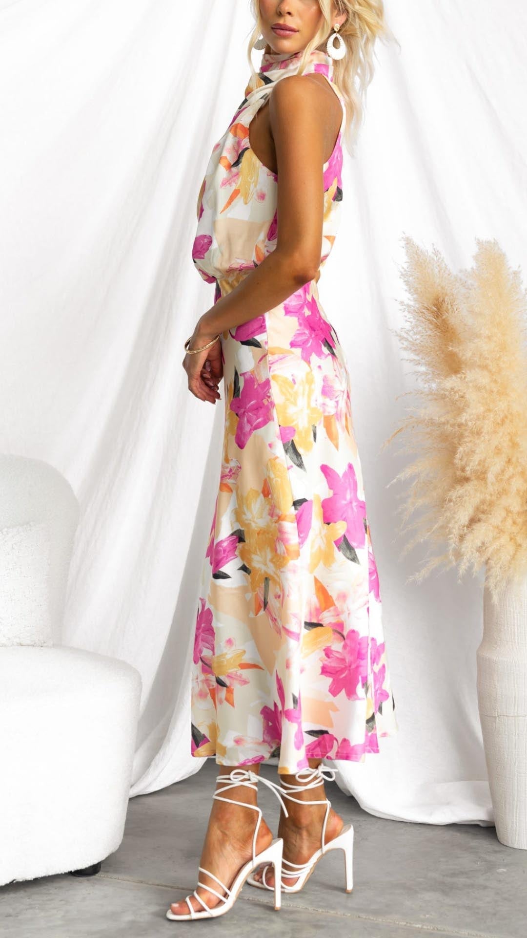 Minirva -  Floraler Charme Hochkragen Midi Kleid