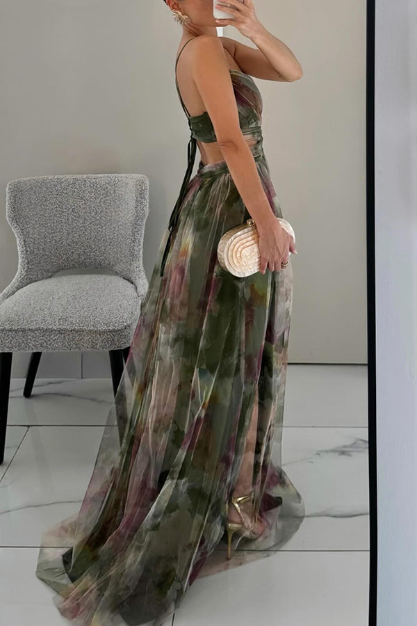 Eirith - Elegantes bedrucktes Maxikleid mit Schnürung