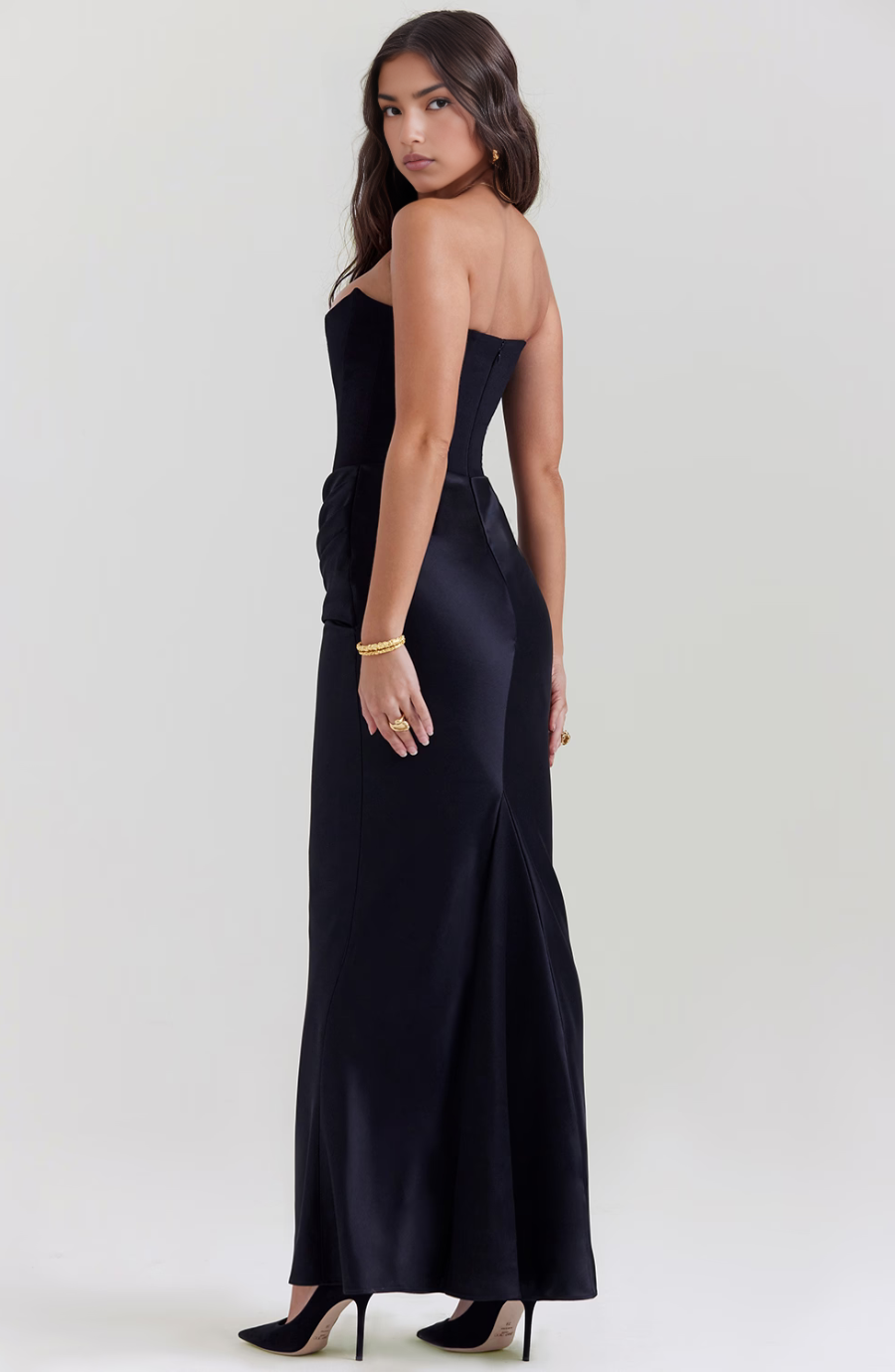 Nylaen ™ | Trägerloses Maxikleid mit Plissee