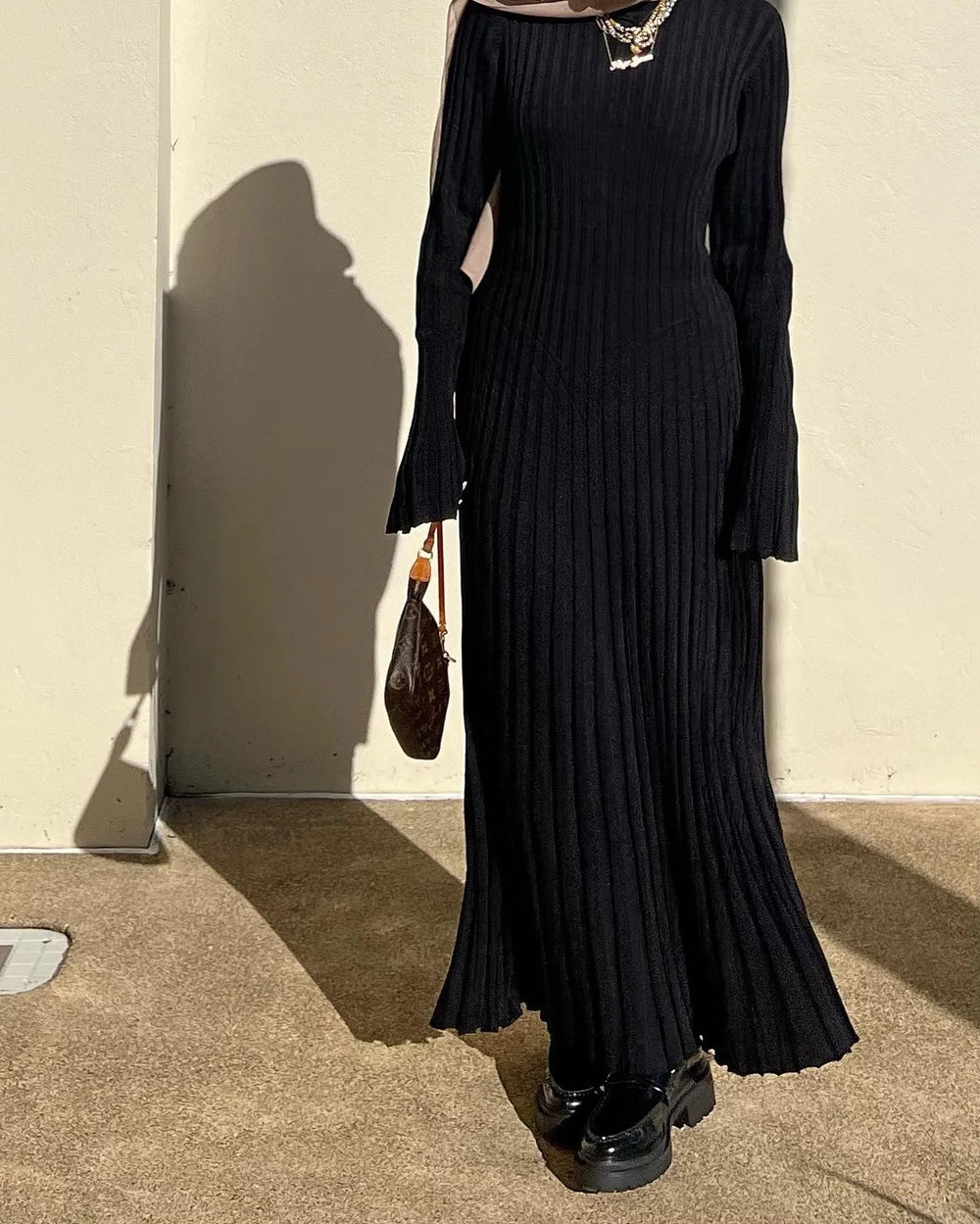 Sara - Herbst Neues Strick-Midikleid mit Ärmeln