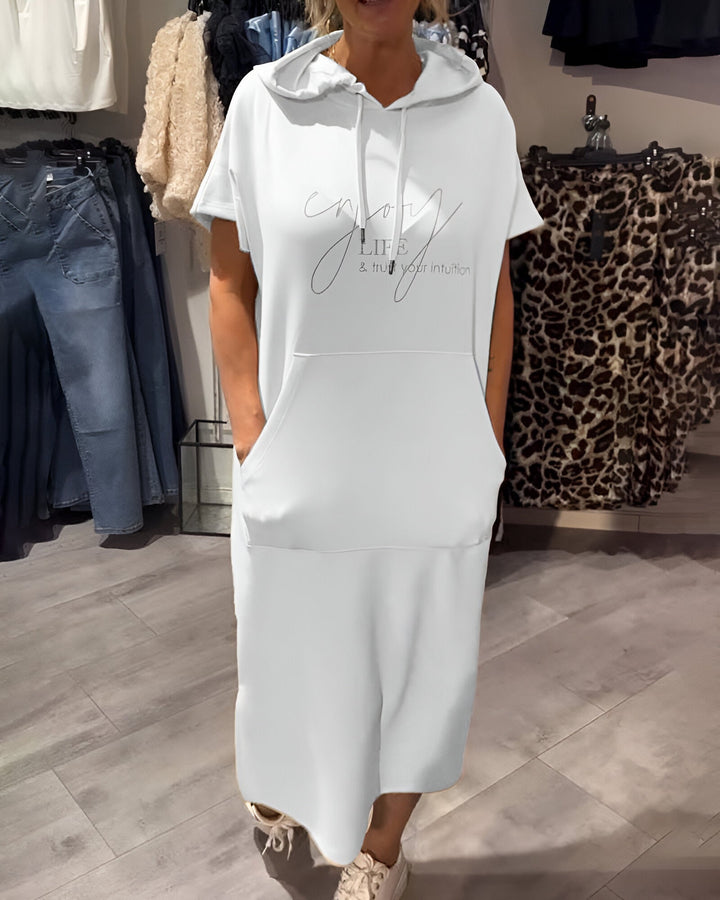Ebba™ | Lässiges Kleid mit Kapuze und femininer Passform