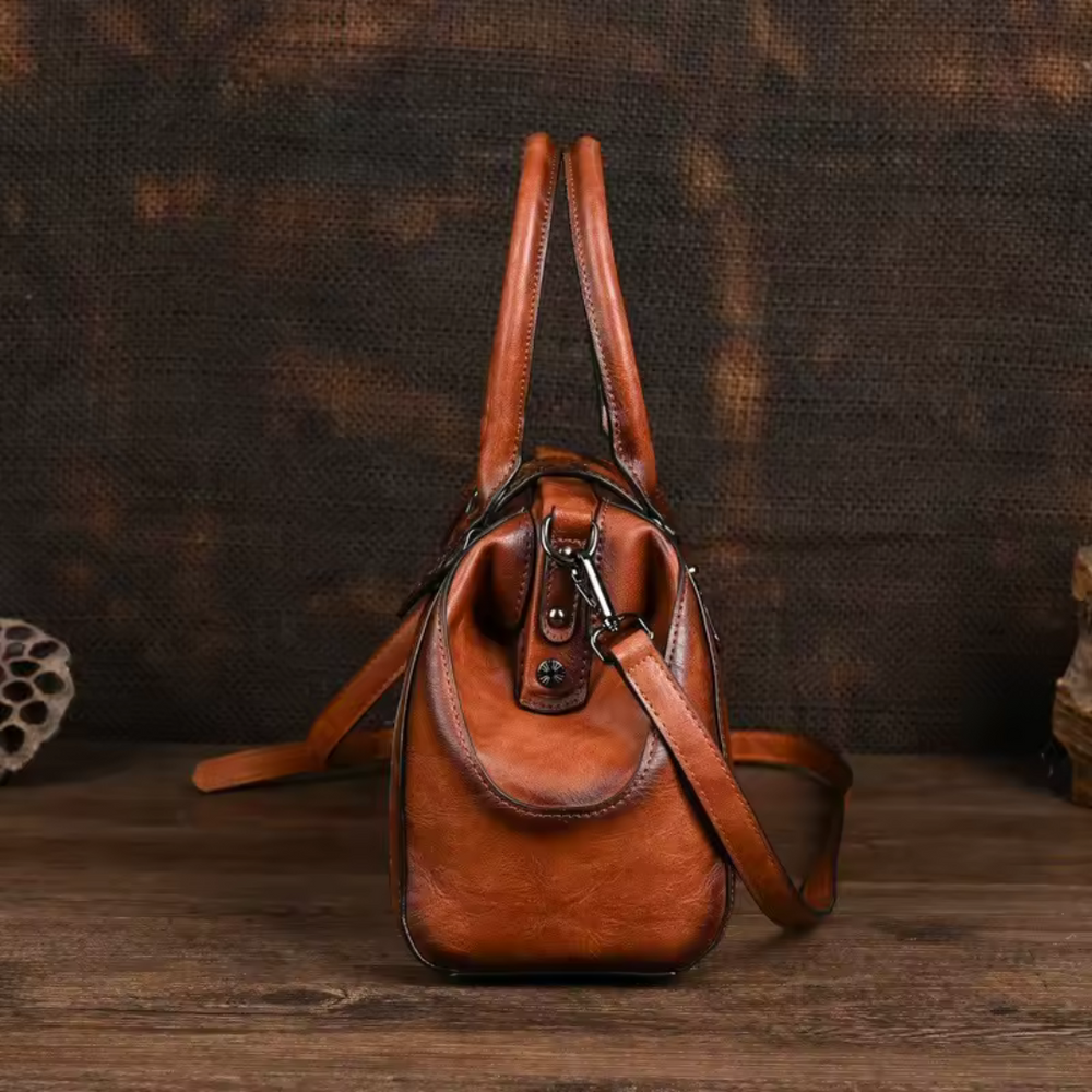 Florina - Gegravierte Lederhandtasche mit Blumenmuster