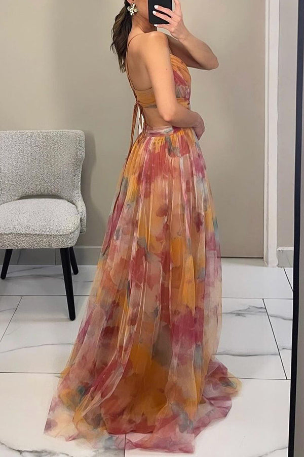Eirith - Elegantes bedrucktes Maxikleid mit Schnürung