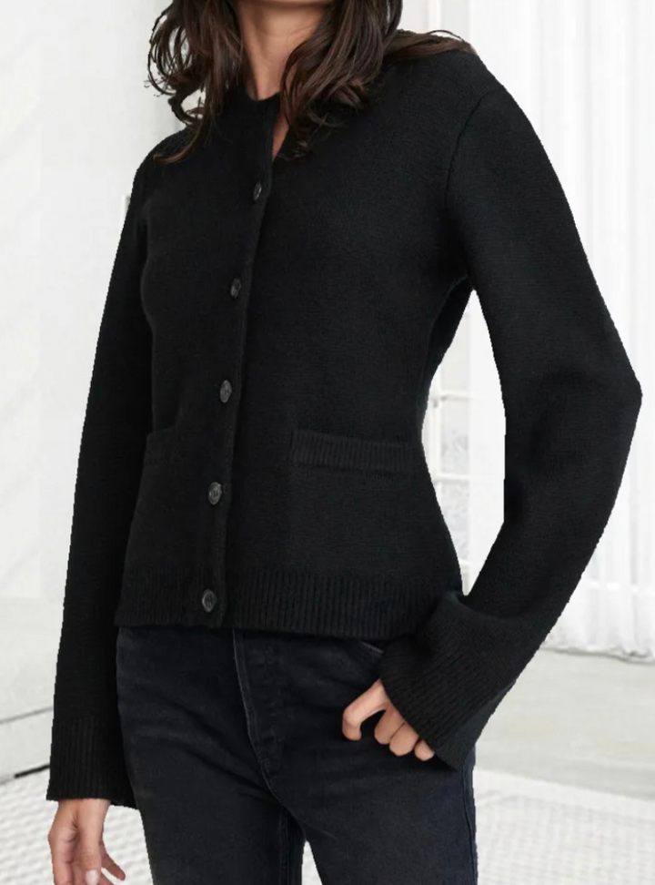 Alice - Elegant Cardigan