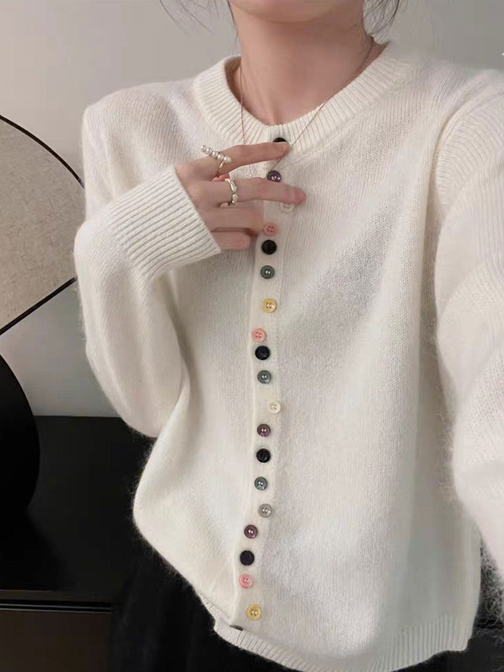 Beatrice - Klassische Strickjacke mit Rundhalsausschnitt