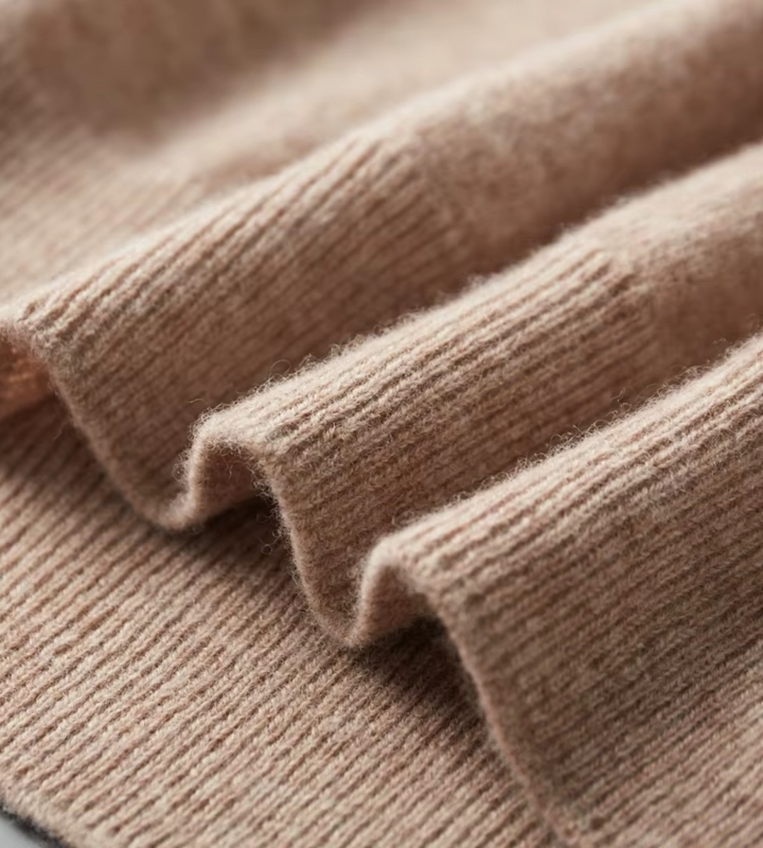 Quillon - Luxuriöser Mock-Pullover