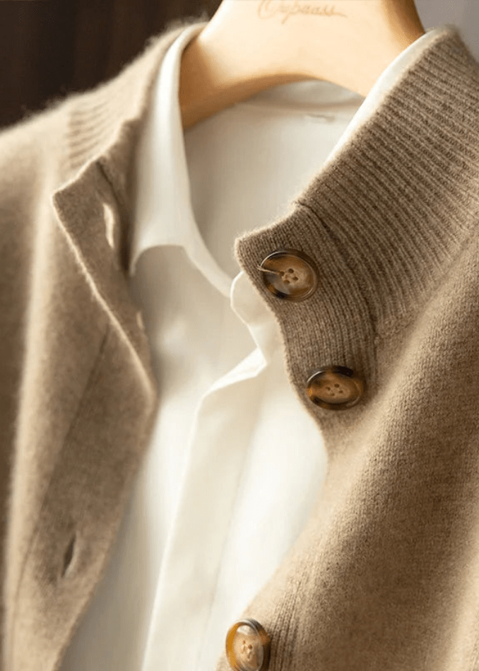 Fern | Cardigan mit eleganten Knöpfen