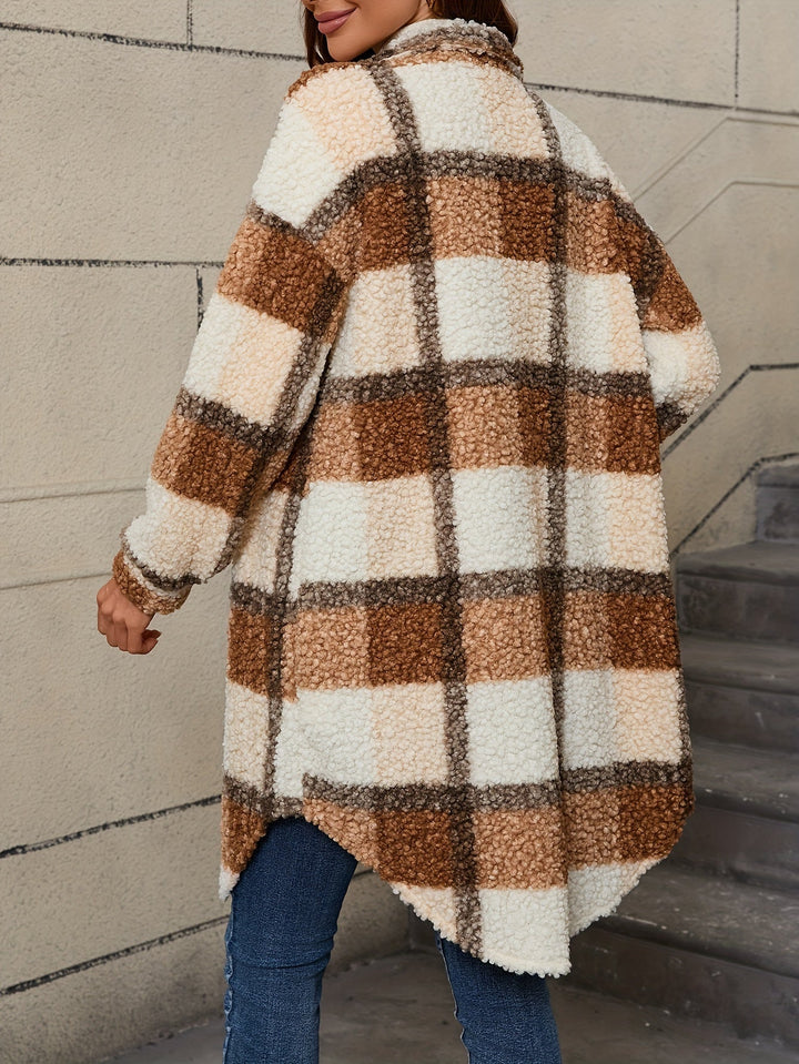 Amara - Weiche Plüschjacke