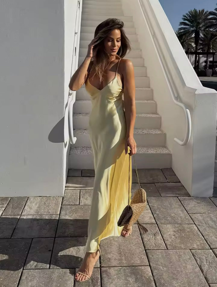 Nikka - Langes Satin-Slip-Maxikleid