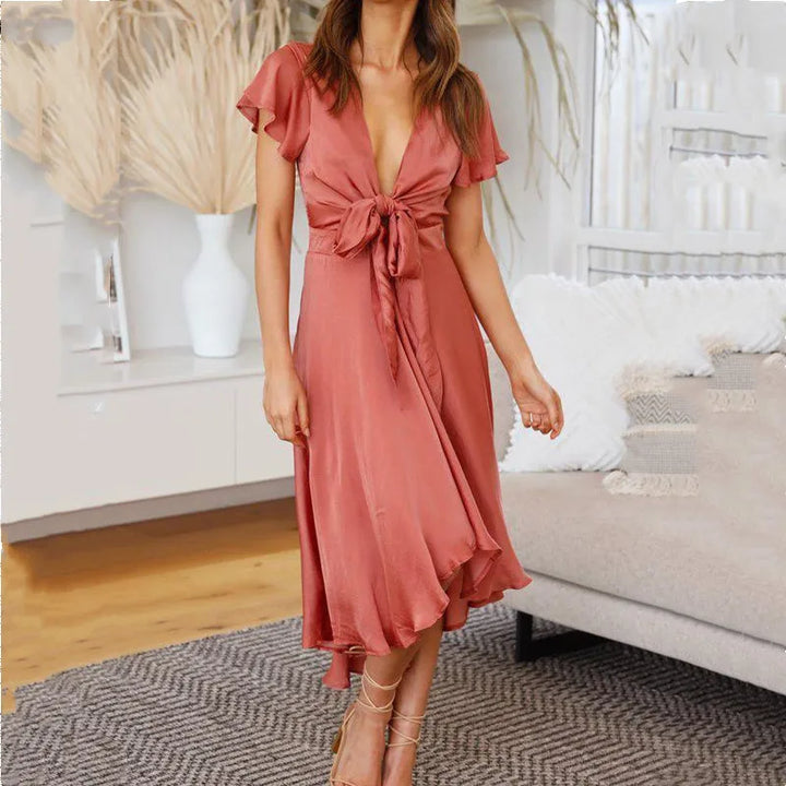Aija - Sexy Sommerkleid mit tiefem V-Ausschnitt