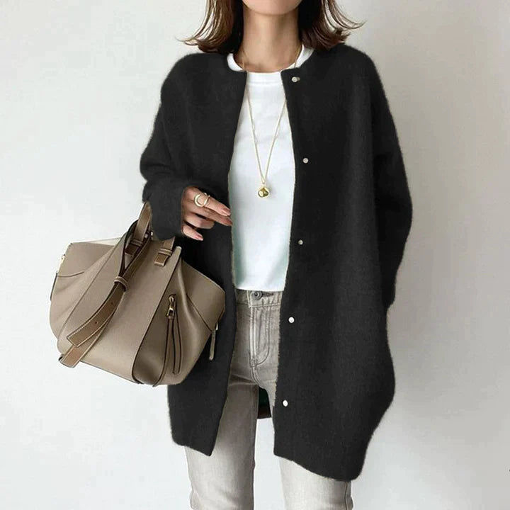 Claudia - Simply Elegant Strickjacke mit Knöpfen
