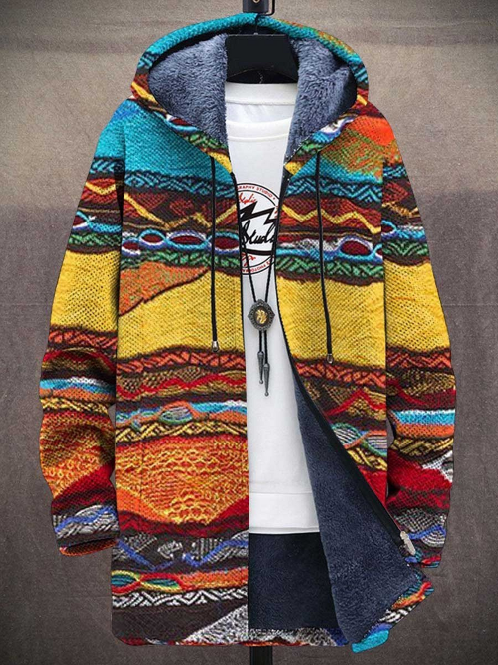 Jindalee - Luxuriöser Cardigan mit künstlerischer Inspiration