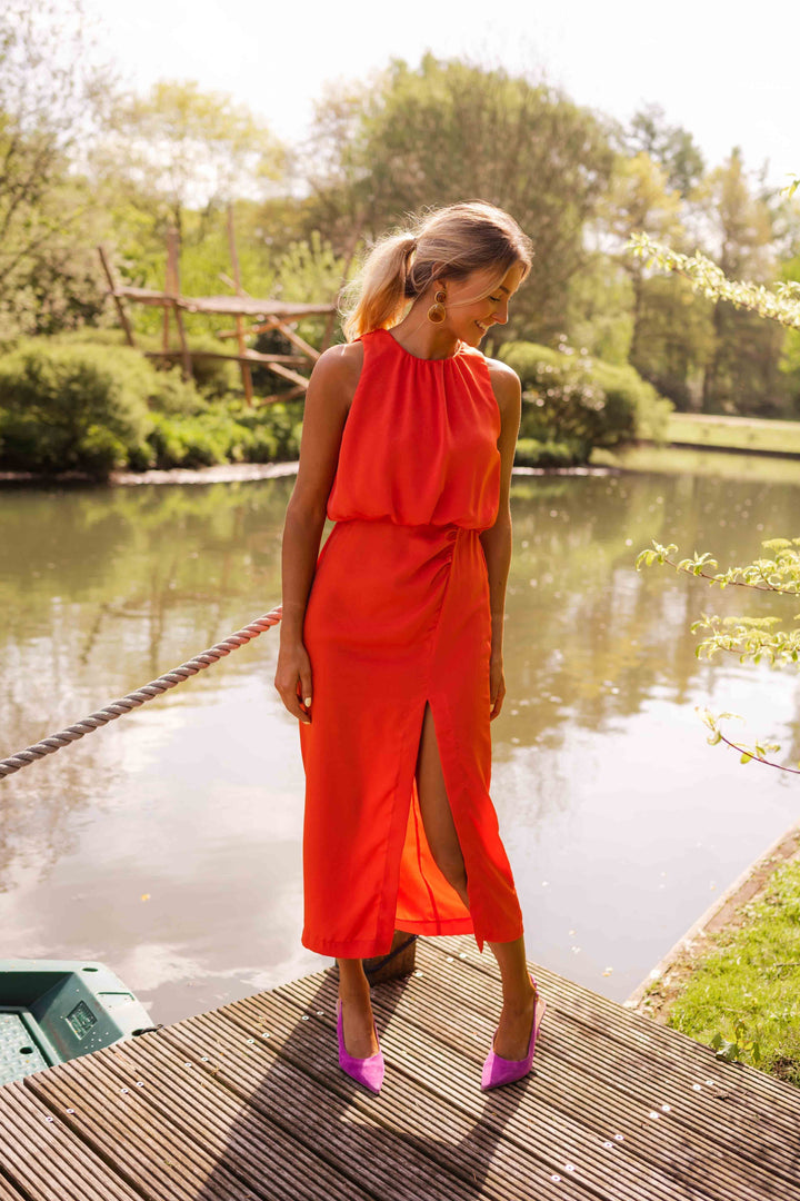 Alicia – Neckholder-Midikleid mit Schlitz