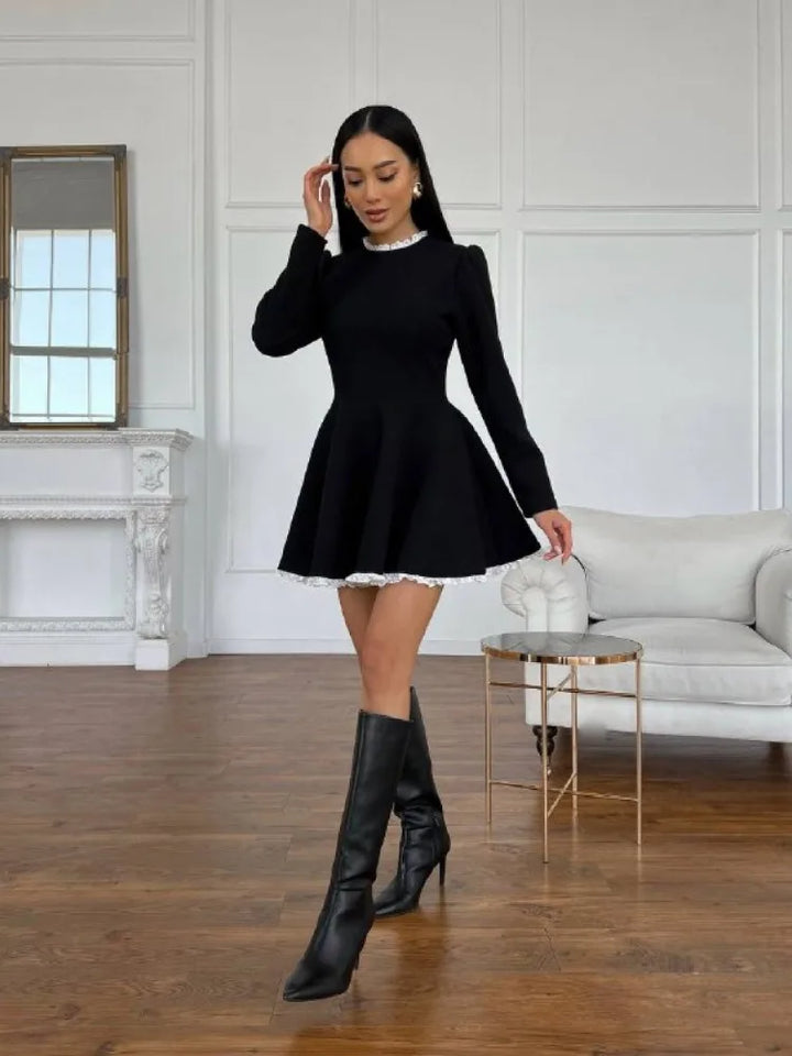 Billie™ | Anmutiges schwarzes Kleid