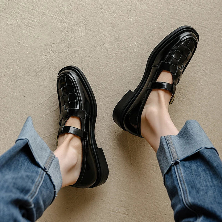 Lumerra – Retro Mary Jane Flats