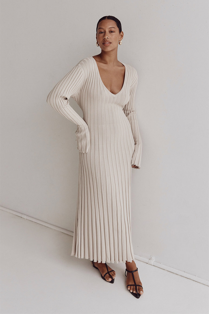 Dianara™ | Strick-Midikleid mit V-Ausschnitt und Ärmeln (Kopie)
