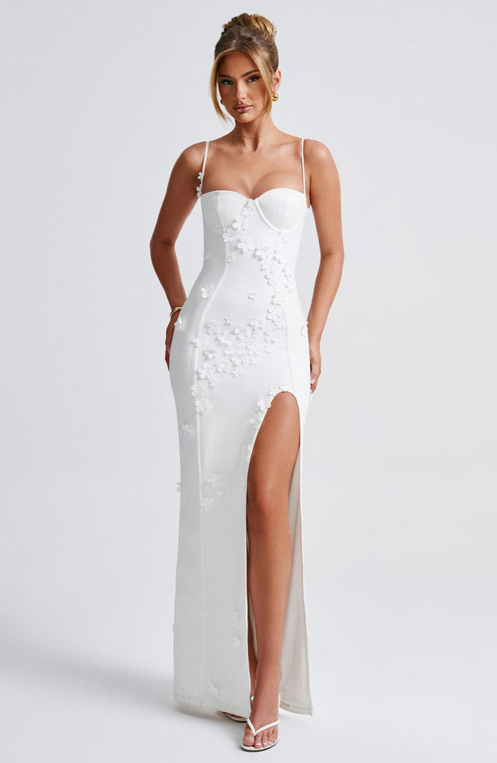 Ananke - Maxikleid mit Blumenapplikationen