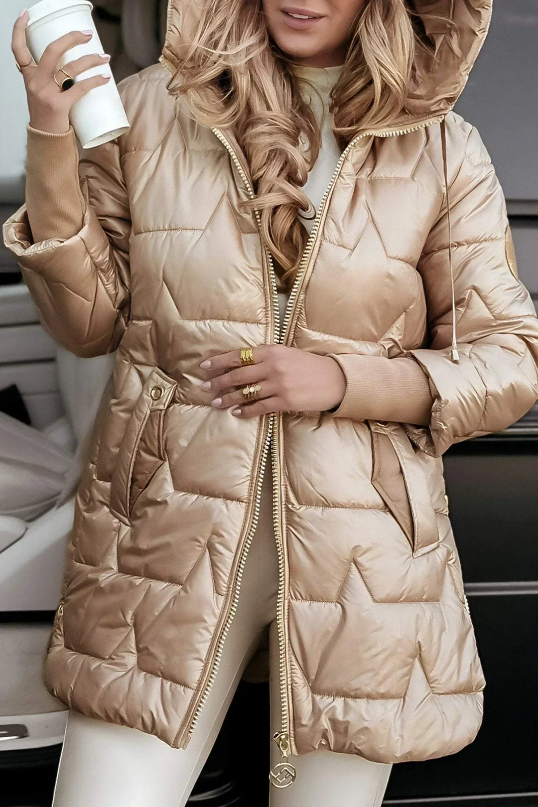 Dena - Stilvolle Winterjacke mit Kapuze und Wattierung