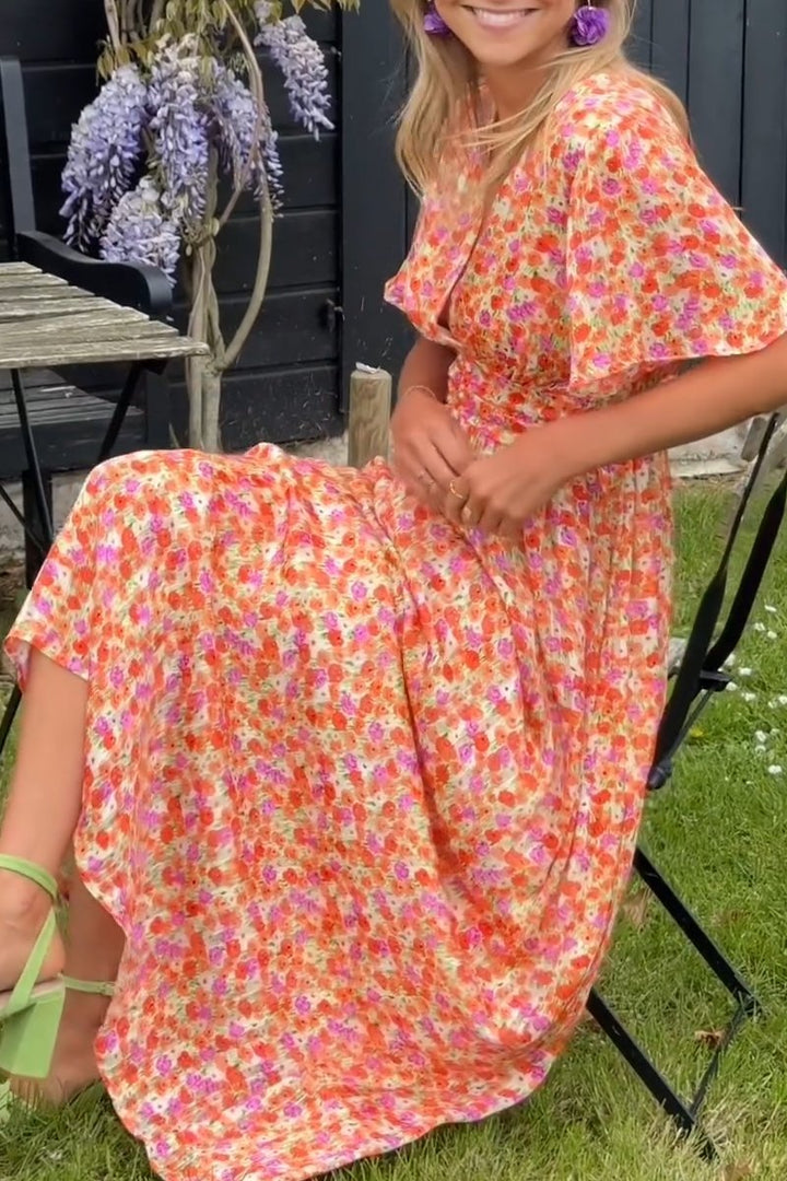 Harlow - Süßes geblümtes Kleid mit V-Ausschnitt