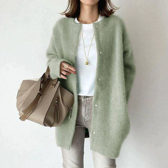 Claudia - Simply Elegant Strickjacke mit Knöpfen